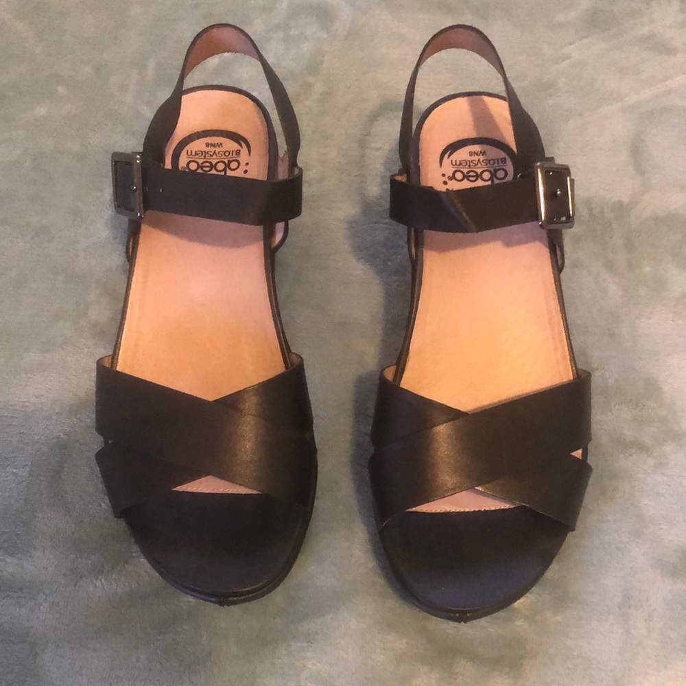 Abeo Black Wedge